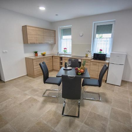 Forest Luxory Ii. Apartman Sárvár Exterior foto